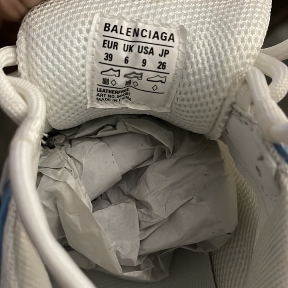 Never worn with box. - Picture 11 of 11